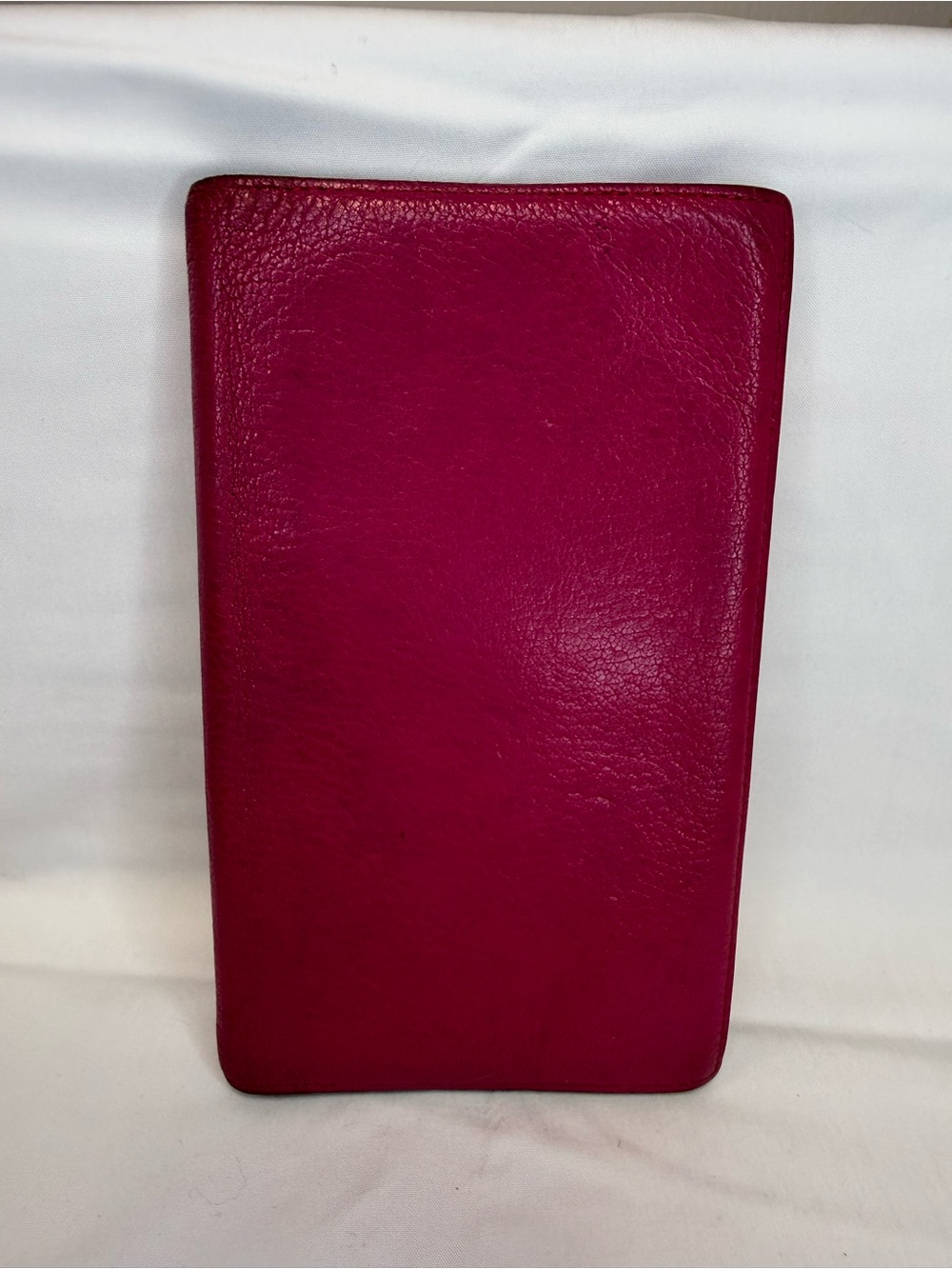 Hermès Fuchsia Leather Bifold Agenda/Passport Holder